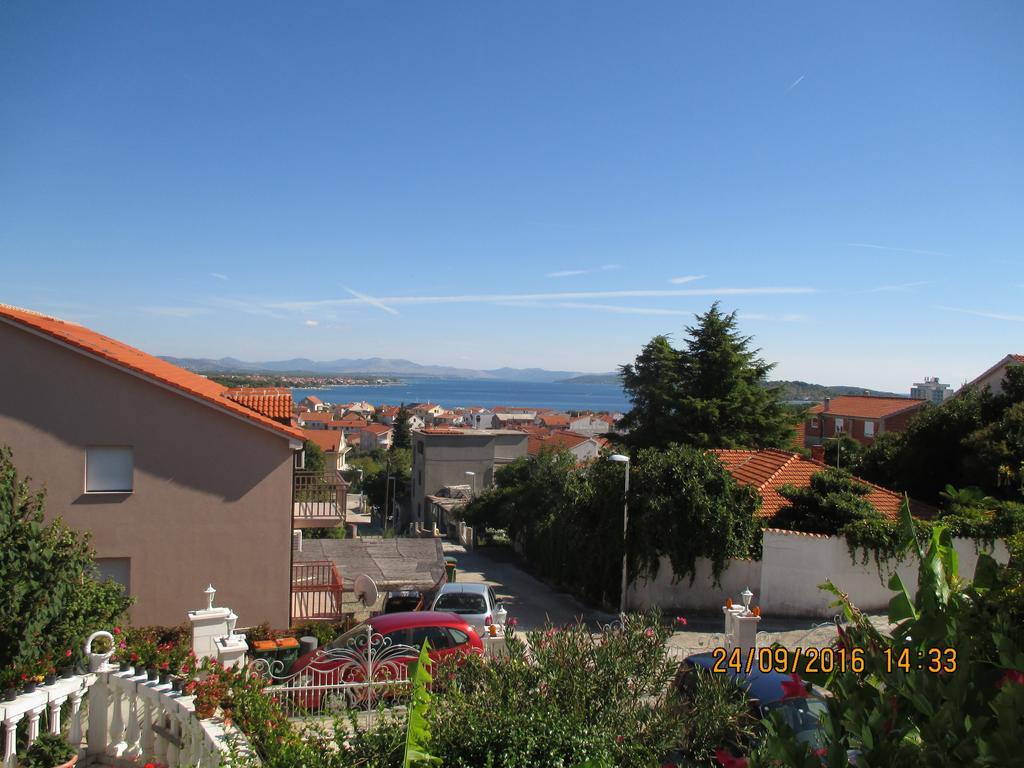 Apartments Katarine Zrinske Vodice Esterno foto