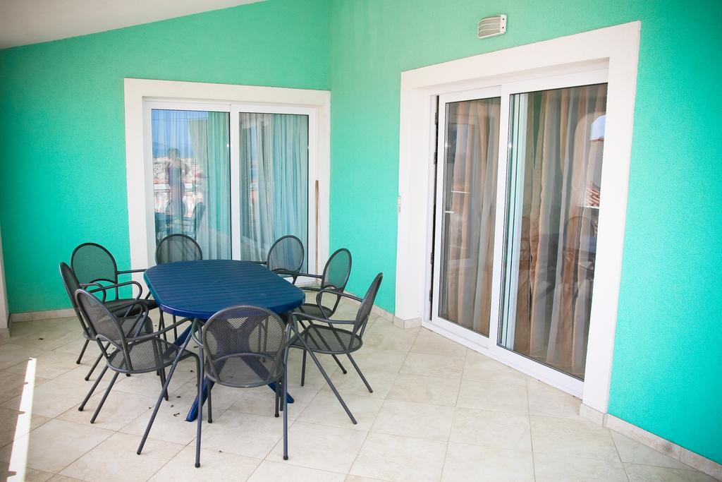 Apartments Katarine Zrinske Vodice Esterno foto