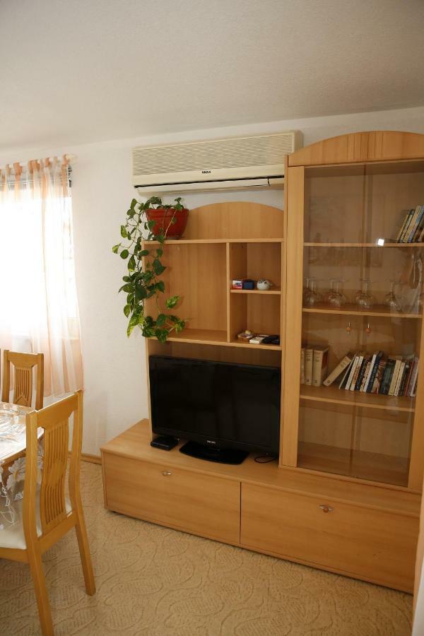 Apartments Katarine Zrinske Vodice Esterno foto