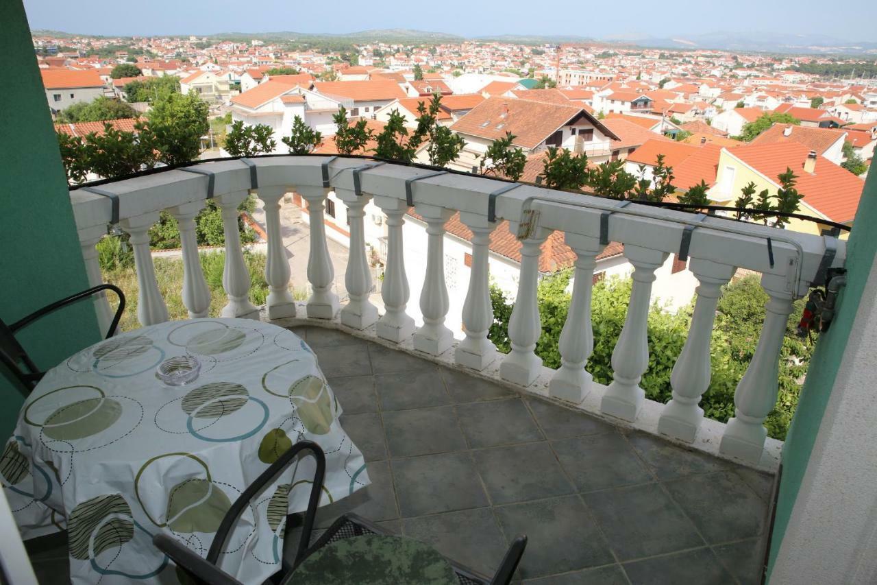 Apartments Katarine Zrinske Vodice Esterno foto
