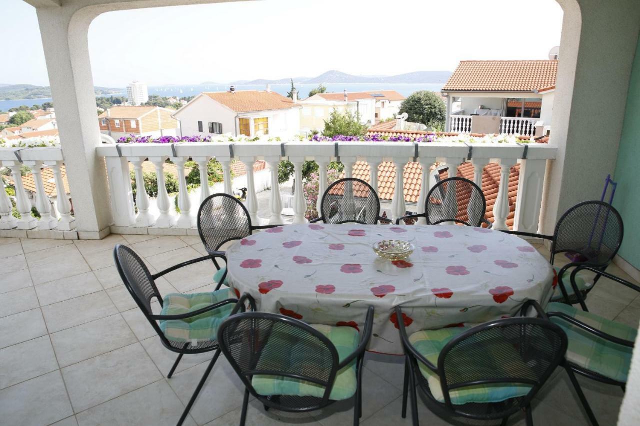 Apartments Katarine Zrinske Vodice Esterno foto