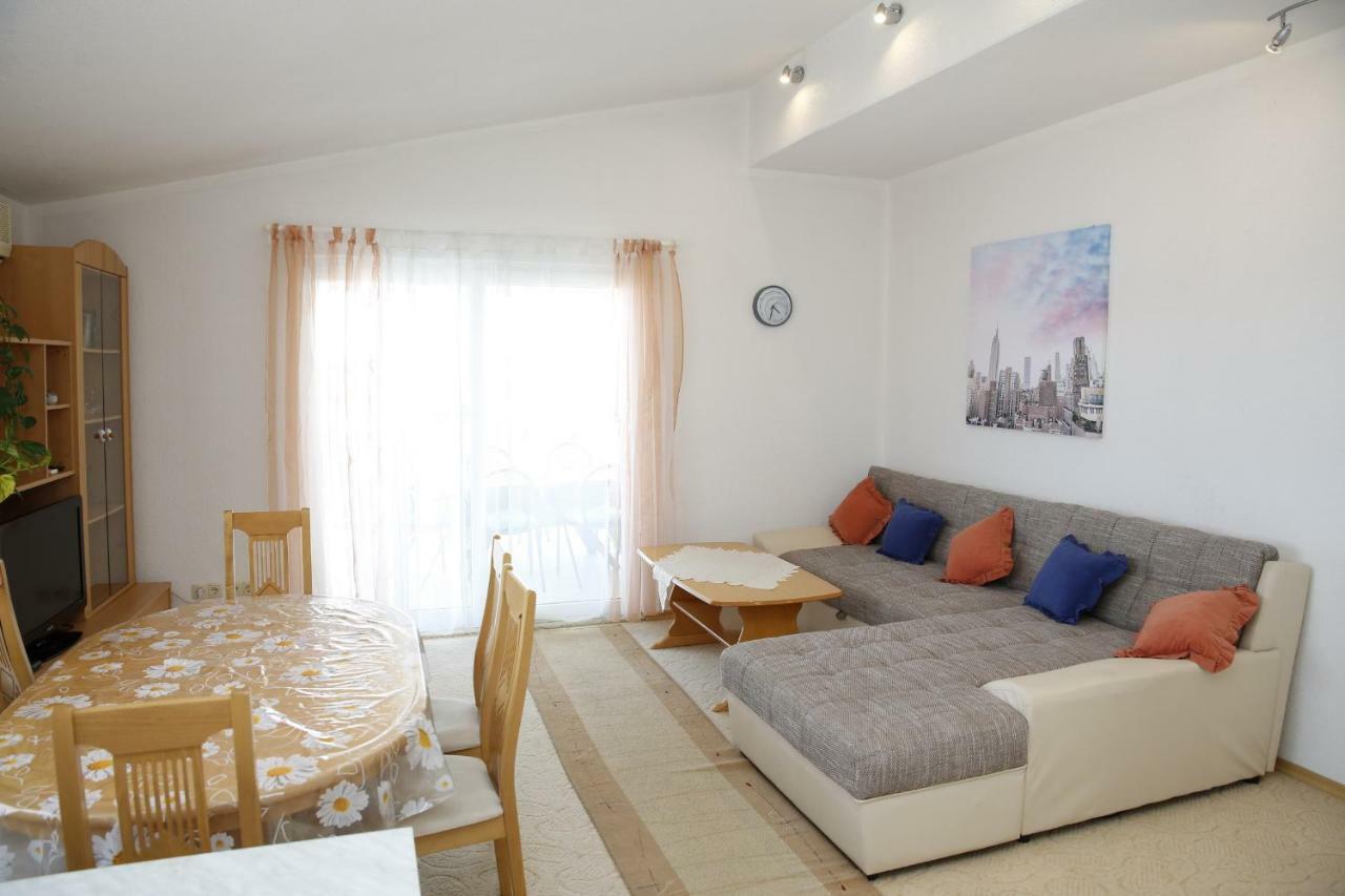 Apartments Katarine Zrinske Vodice Esterno foto